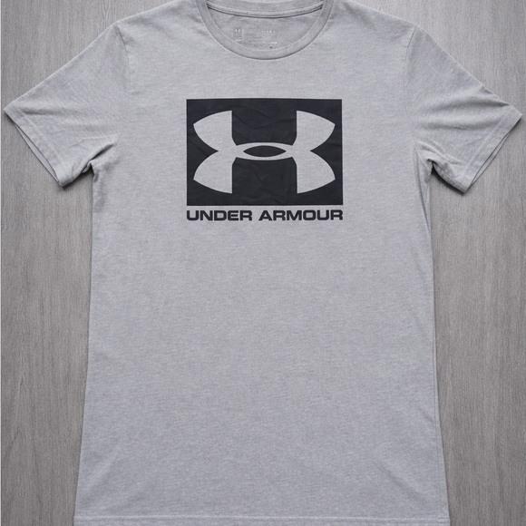 Under Armour Other - Men’s Grey Under Armor T Shirt Size Small